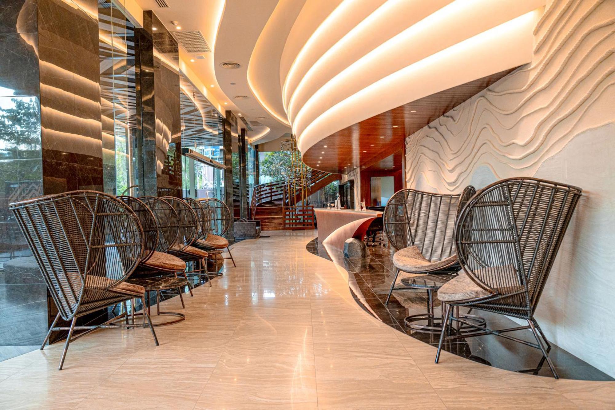 The Marin Phuket Kamala Beach Exterior photo